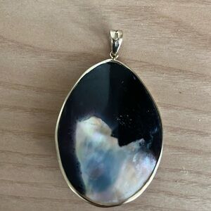 Gorgeous Blister Pearl Pendant Stamped 925 Sterling Silver